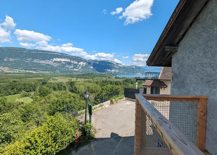 T3 Neuf Au Calme Avec Vue Sur Les Montagnes